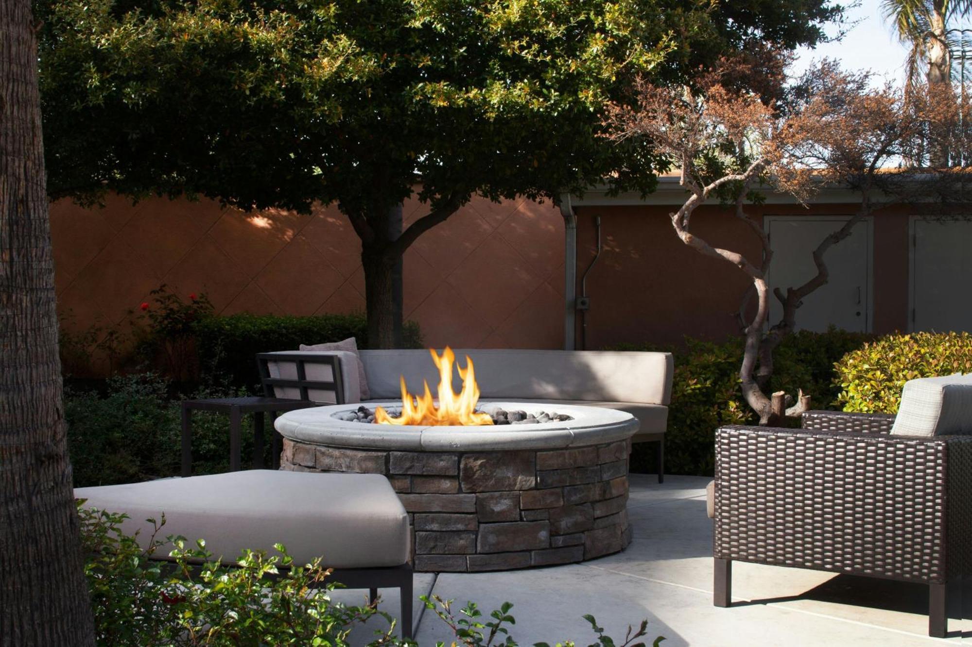 Hotel Courtyard By Marriott Oakland Airport Esterno foto