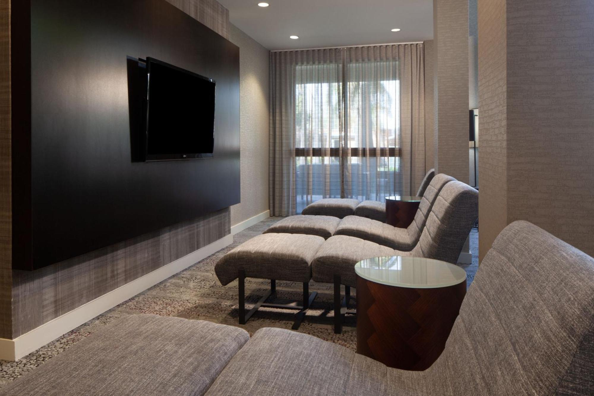 Hotel Courtyard By Marriott Oakland Airport Esterno foto