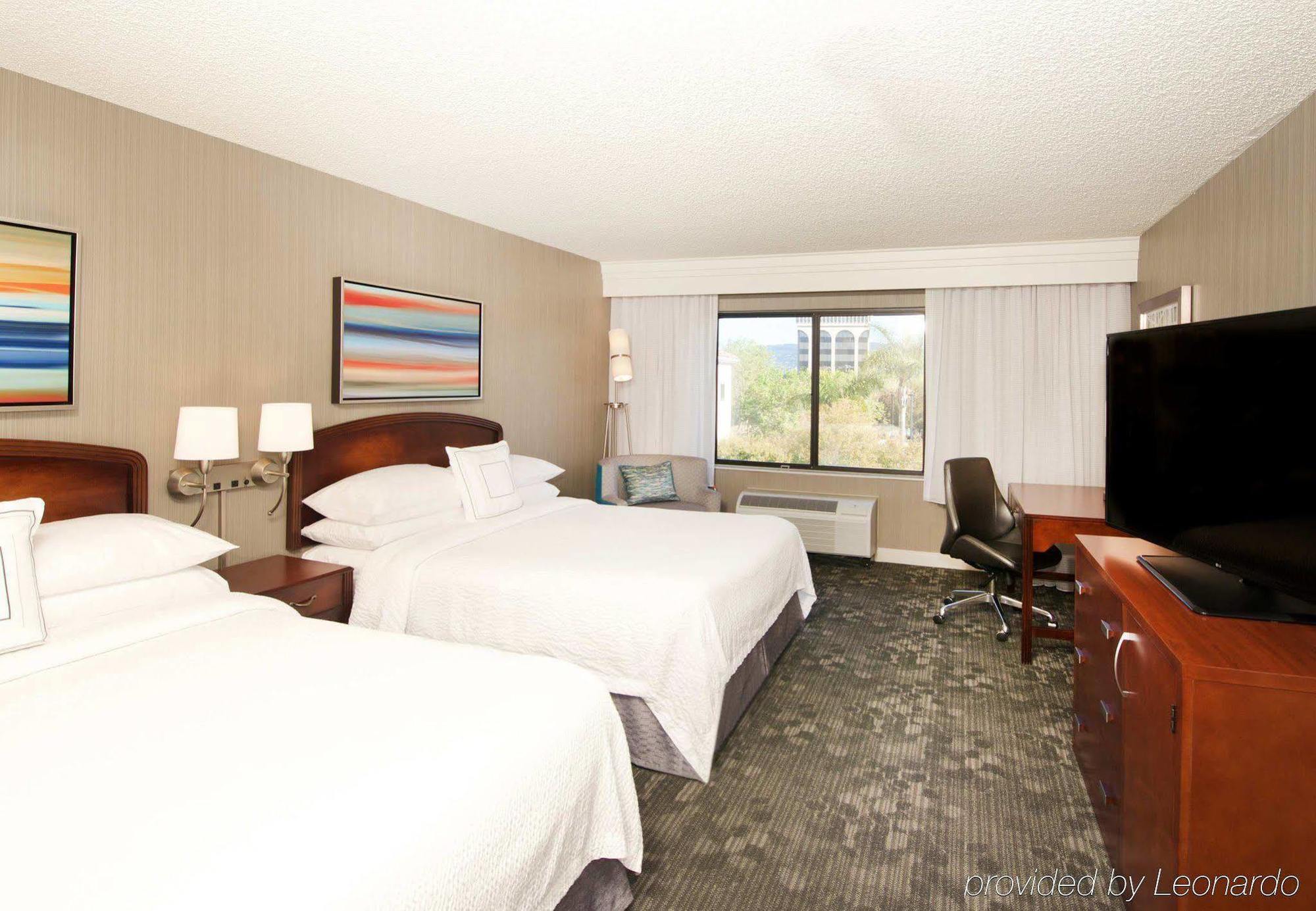 Hotel Courtyard By Marriott Oakland Airport Esterno foto