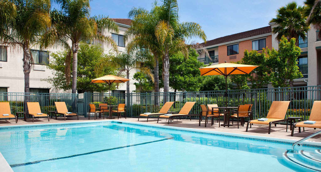 Hotel Courtyard By Marriott Oakland Airport Esterno foto